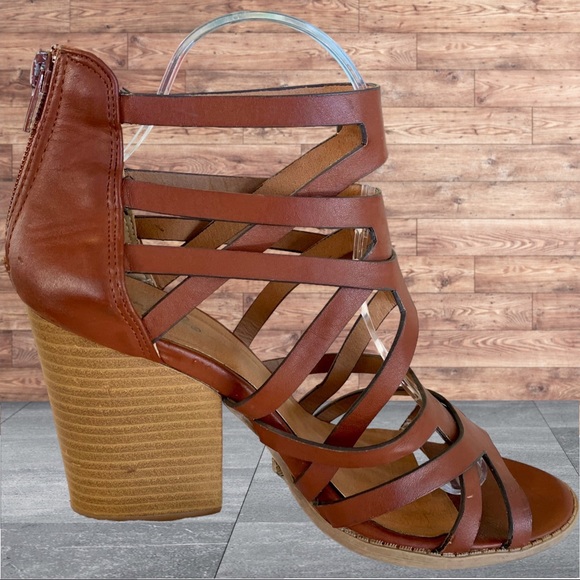 QUPID COGNAC CAGED HEELS - Picture 3 of 5